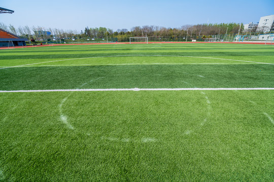 曼城计划在夏季转会窗口追逐拜仁中场基米希的困难前景分析